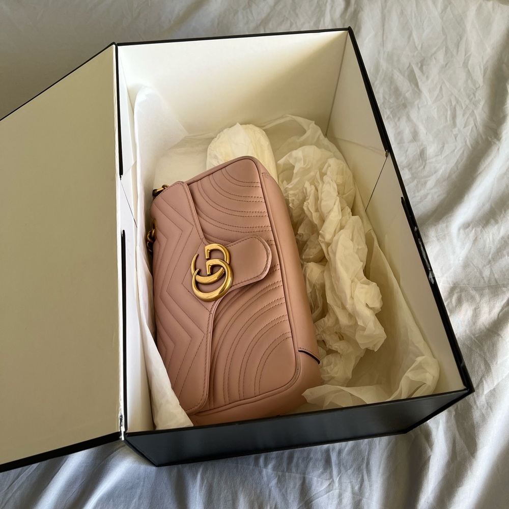 Gucci GG Marmont Matelasse Shoulder Bag mini
